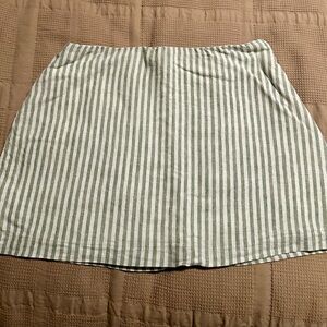 Abercrombie & Fitch Green and White Scarlett Linen-Blend Striped Mini Skort